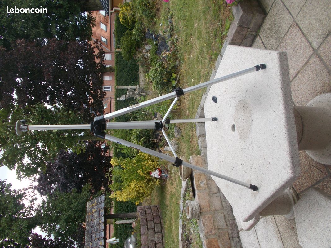 Trépied pour laser (image 1)