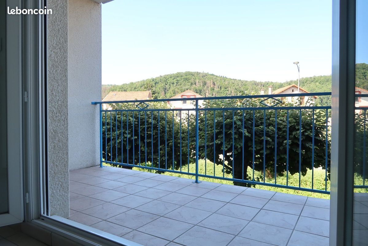 Appartement 3 pièces 75 m² · à Unieux · 75 m² · 860 €