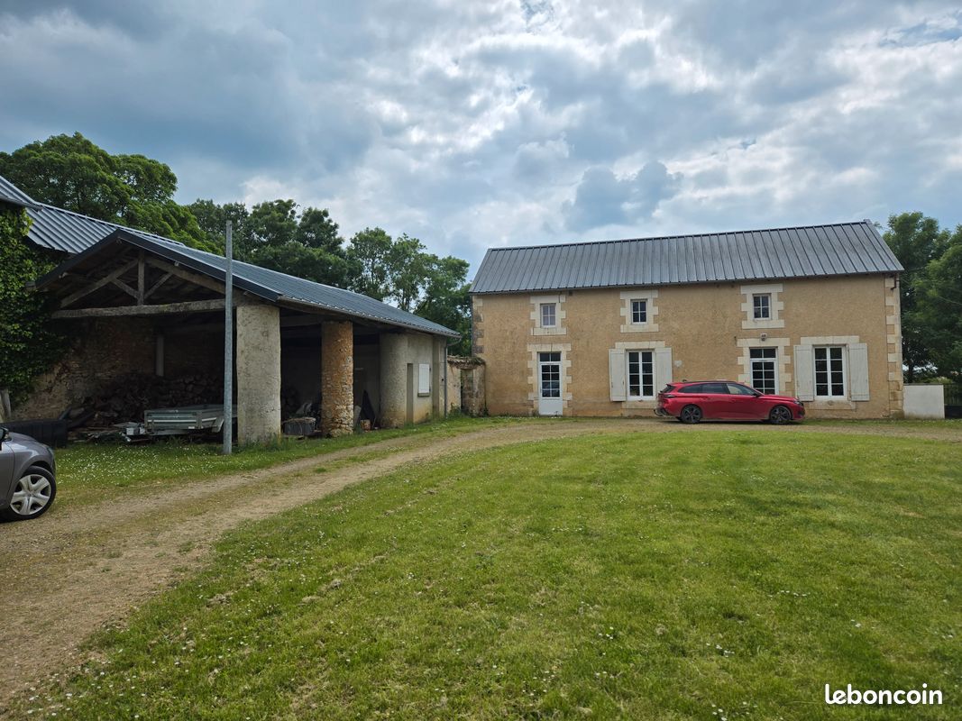 Maison 7 pièces 186 m² · à Vivonne · 186 m² · 218 000 €