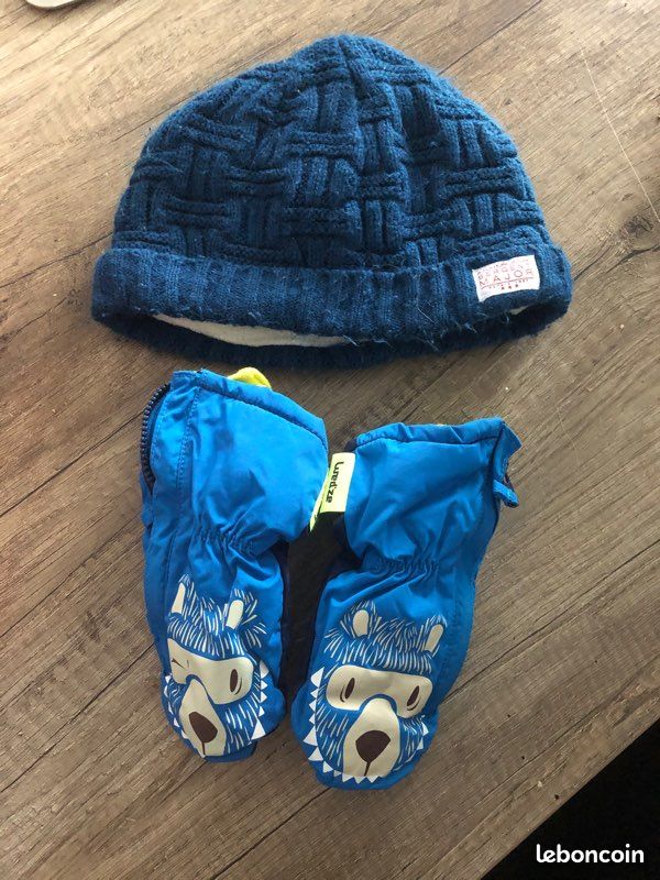 Lot bonnet et gants (image 1)