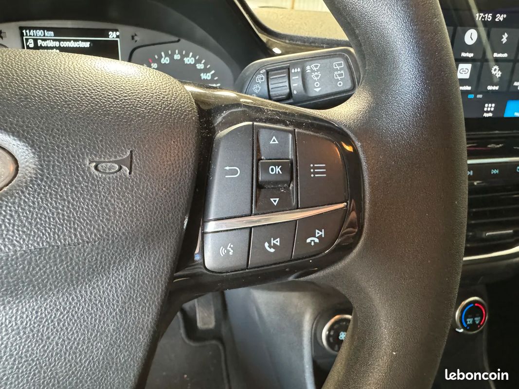 Ford FIESTA 1.0 ECOBOOST 100CH TREND 5P - APPLE CARPLAY / ATTELAGE / RADARS DE RECUL (image 35)