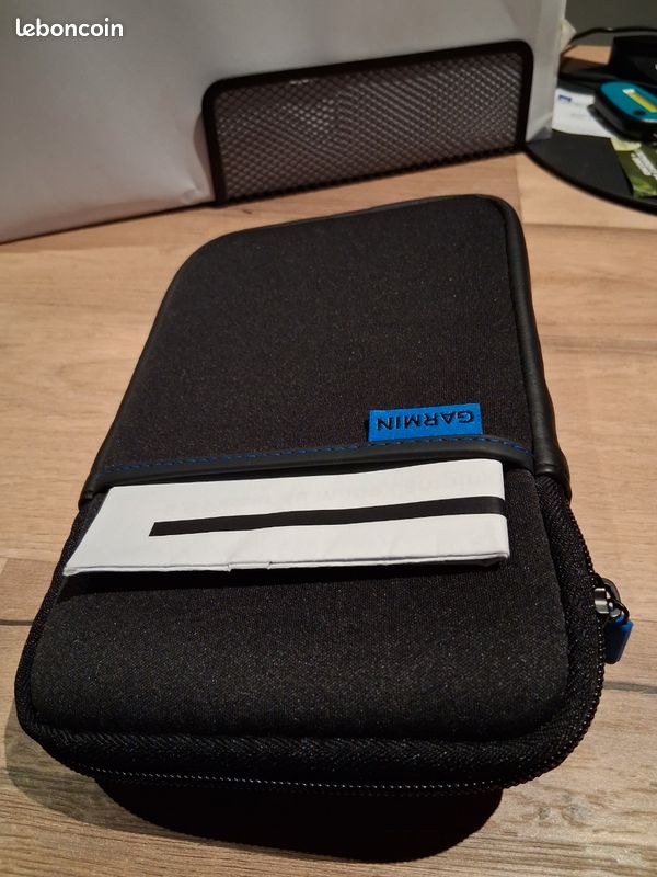 Garmin Camper 895 - GPS pour Camping-Cars et caravanes Fiche Technique et Prix au Maroc