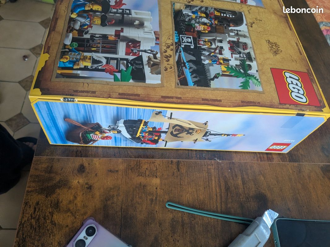 Lego 10320 jamais ouvert (image 4)