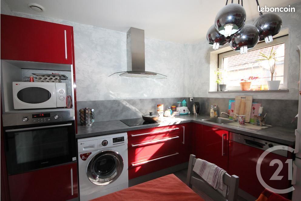 Appartement 3 pièces 74 m² · à Saint-Jean-de-la-Ruelle · 74 m² · 683 €/mois