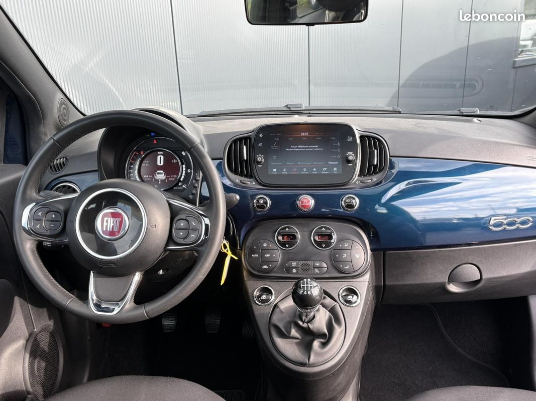 FIAT 500 Hybrid 70 avec Toit pano, Apple Car Play et Jantes alu 15\' (image 23)