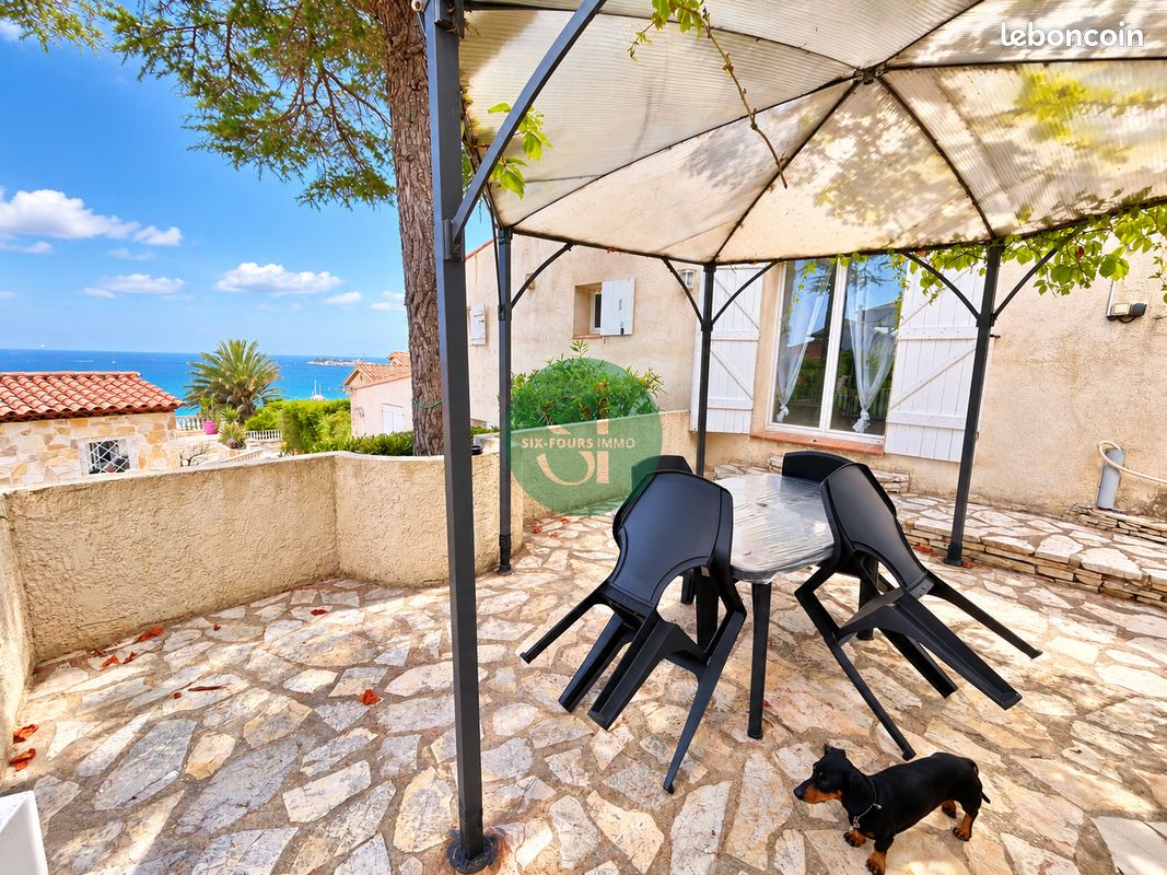 Appartement 2 pièces 35 m² · à Sanary-sur-Mer · 35 m² · 975 €/mois