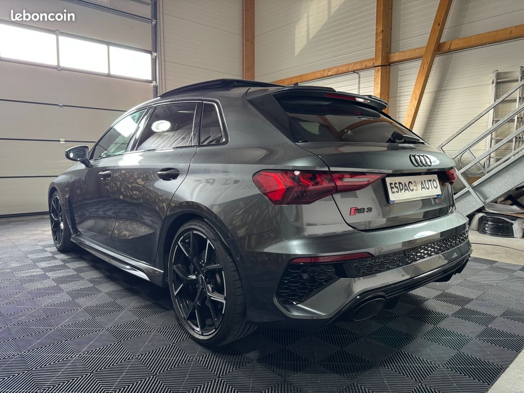 AUDI RS3 SPORTBACK 2.5 TFSI 400 S tronic 7 Quattro (image 3)