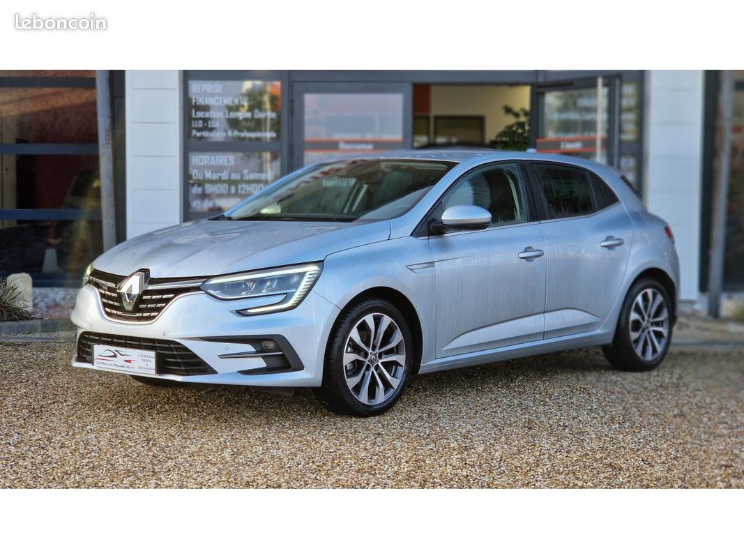 RENAULT MEGANE Mégane 1.5 Blue dCi - 115 2023 IV BERLINE Evolution PHASE 2 (image 2)