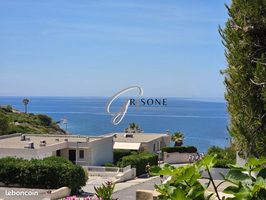 Maison 12 pièces 260 m² · à Six-Fours-les-Plages · 260 m² · 1 369 000 €