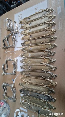 Lot Ancien De Poignées Et Plaques De Porte En Laiton - Style Louis XV Rococo - Occasion