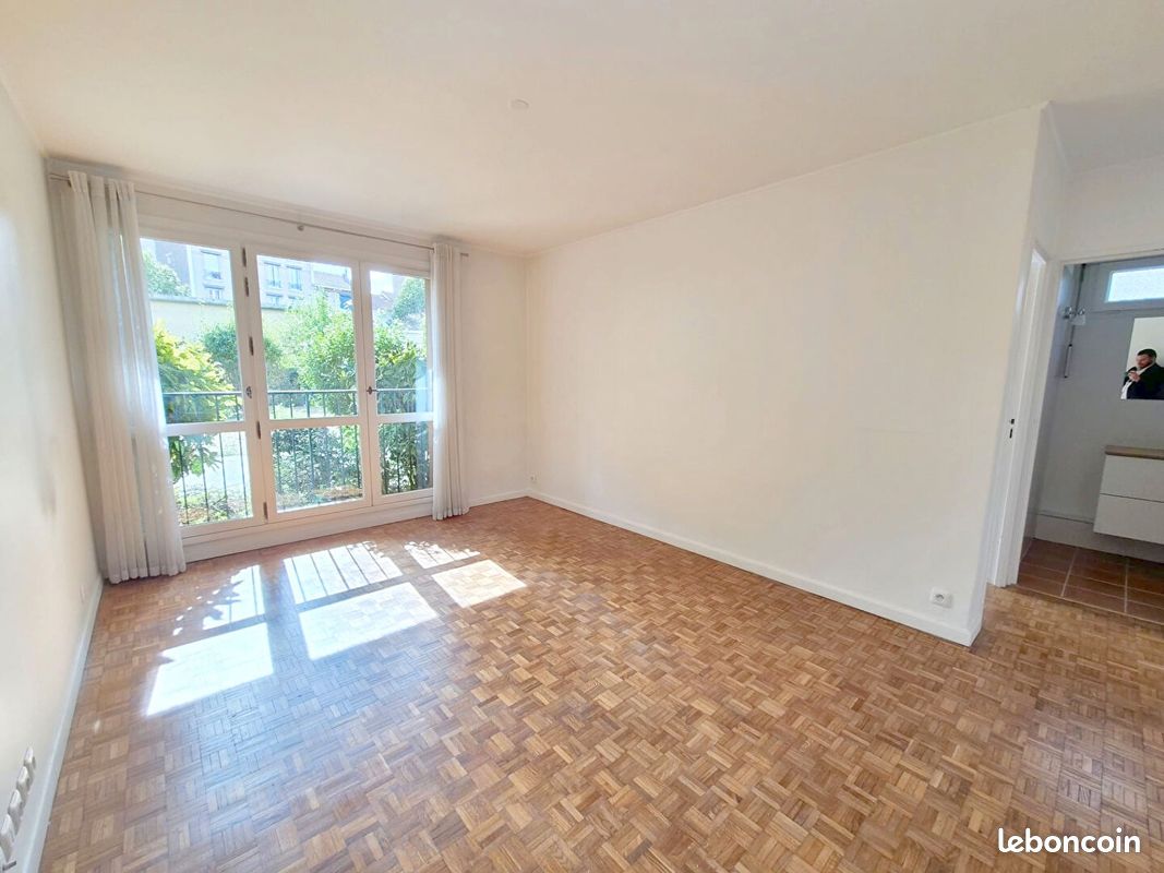 Appartement 2 pièces 42 m² · à Fontenay-sous-Bois · 42 m² · 240 000 €