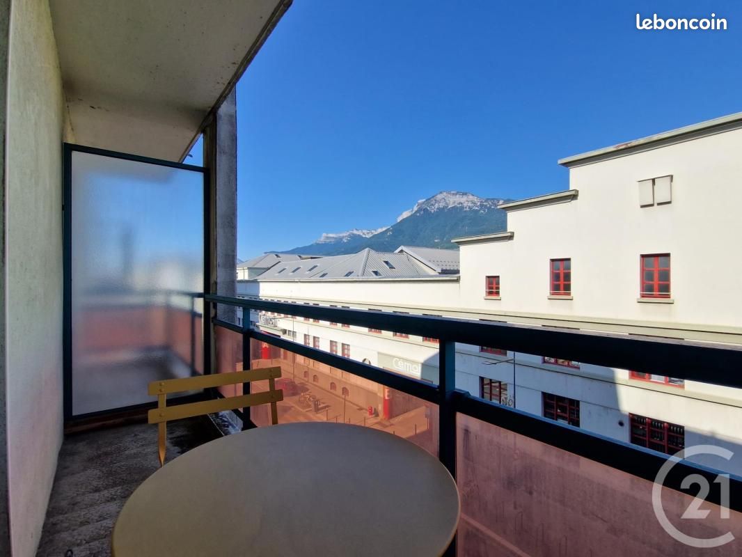 Appartement 1 pièce 18 m² · à Grenoble · 18 m² · 440 €