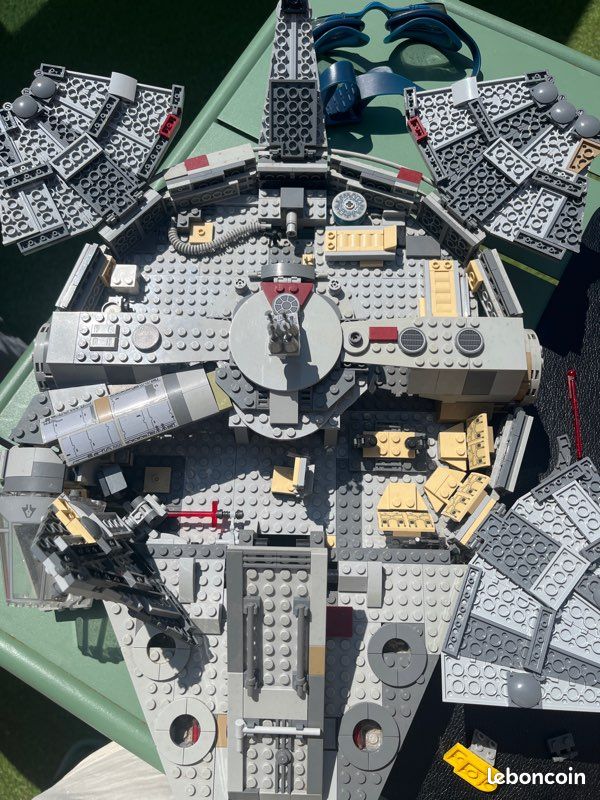 Lego stars wars millennium falcon (image 3)
