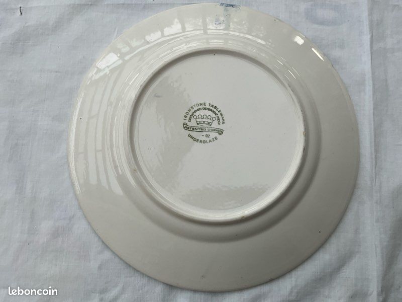 Lot de 2 assiettes plates vintage bleues et blanches en ironstone, 24 cm (image 6)