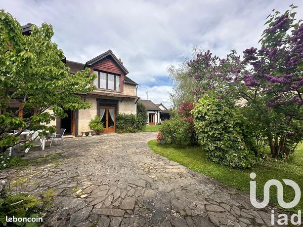 Maison 8 pièces 170 m²