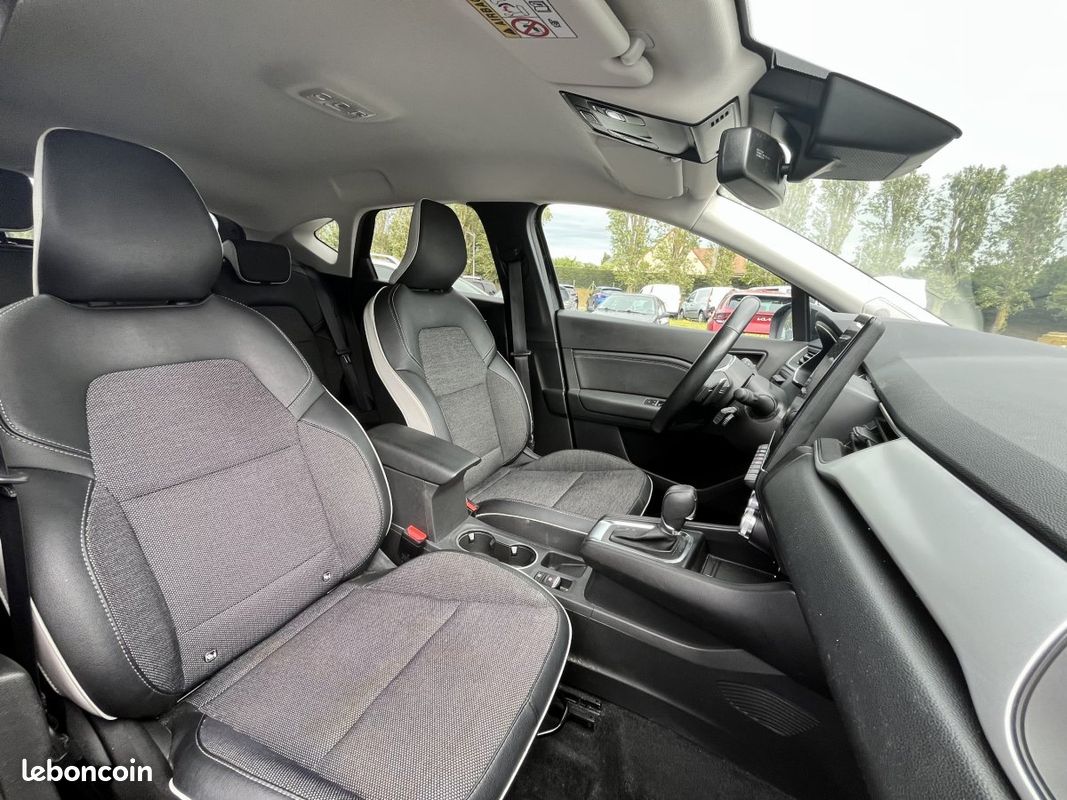 Renault Captur (2) techno mild hybrid 160 EDC (image 4)