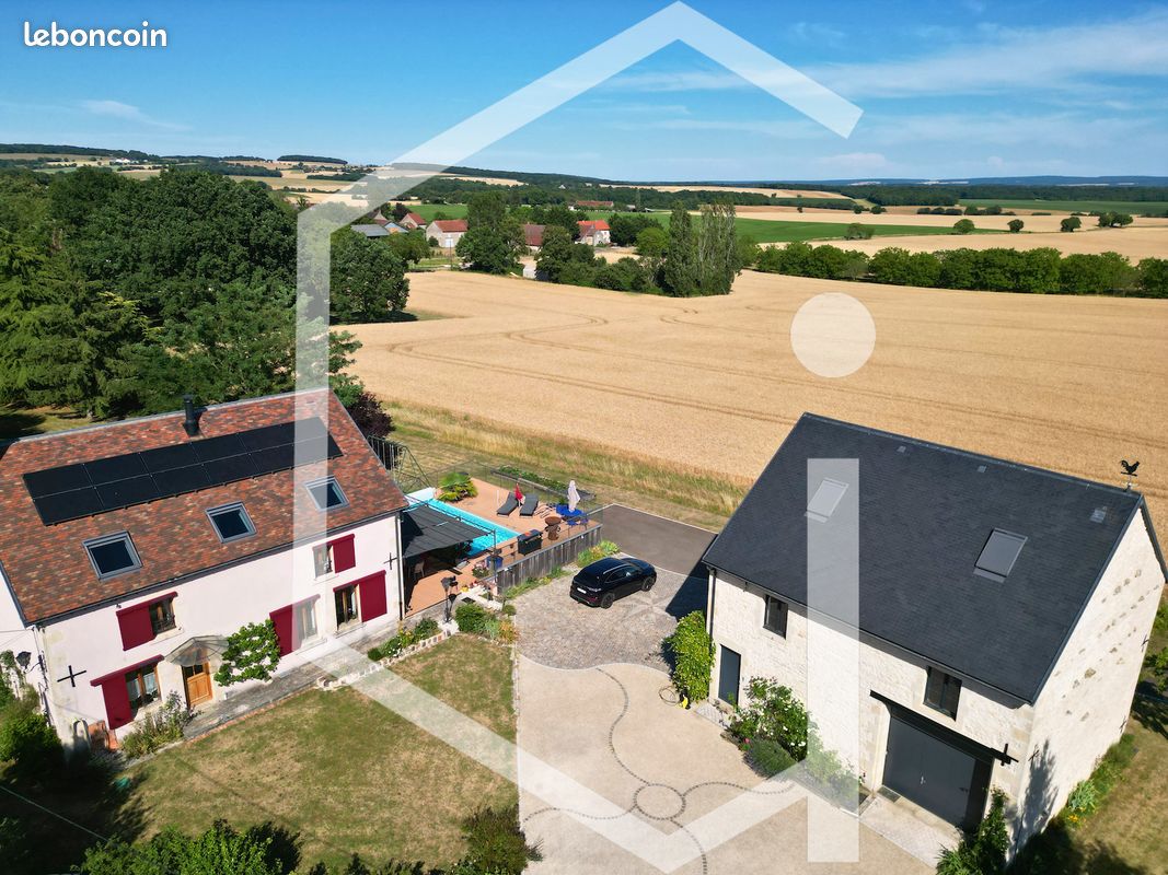 Maison 5 pièces 170 m² · à Alligny-Cosne · 170 m² · 360 000 €