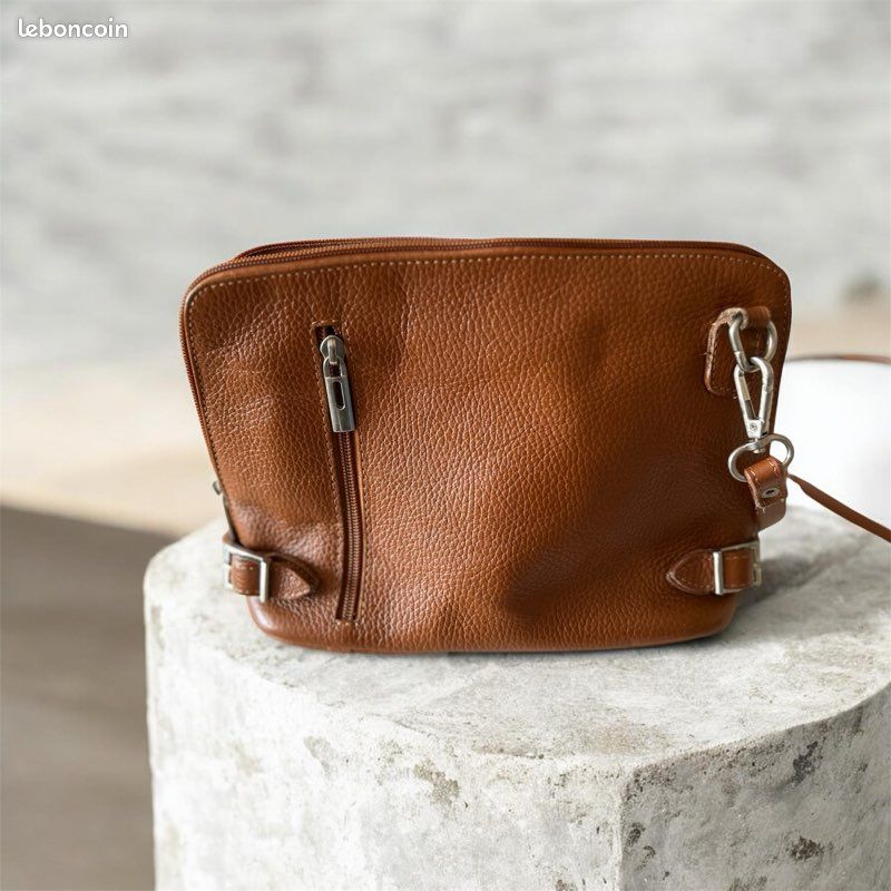 Sac en bandoulière en cuir (image 1)