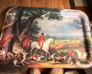 ANCIEN PETIT PLATEAU en tole rond decor chasse a courre EUR 20,00