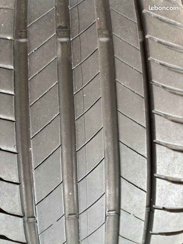 Pneumatici estivi Firestone ROADHAWK 2 225/40 R18 92Y XL FR Enliten