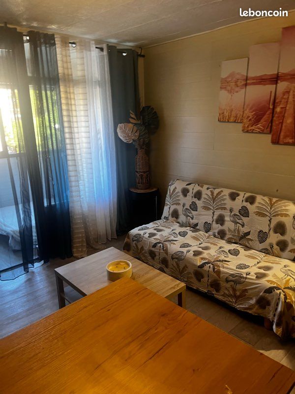 Appartement 1 pièce 28 m² · à Fréjus · 28 m² · 650 €/mois
