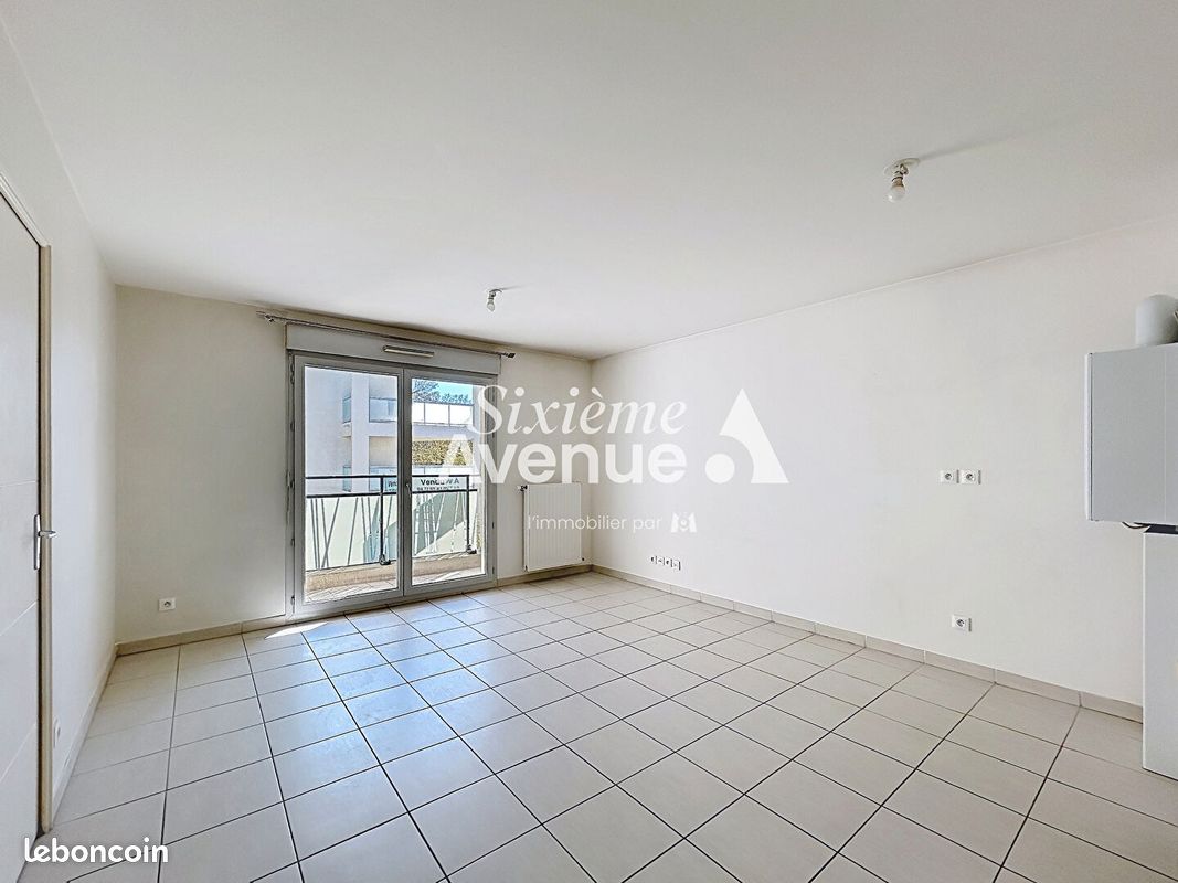 Appartement 2 pièces 39 m² · à Décines-Charpieu · 39 m² · 170 000 €