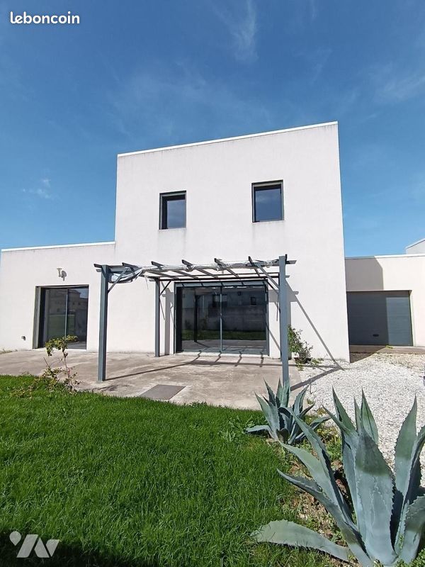 Maison 5 pièces 115 m² · à Montélimar · 115 m² · 272 000 €