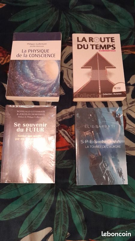 Lot 4 livres broches notion du temps (image 1)