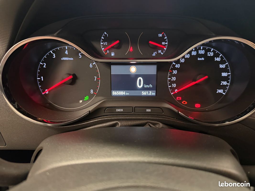 OPEL Crossland X 1.2 110ch 110 Innovation - Suivi OPEL - 2019 - 65 500 km (image 11)
