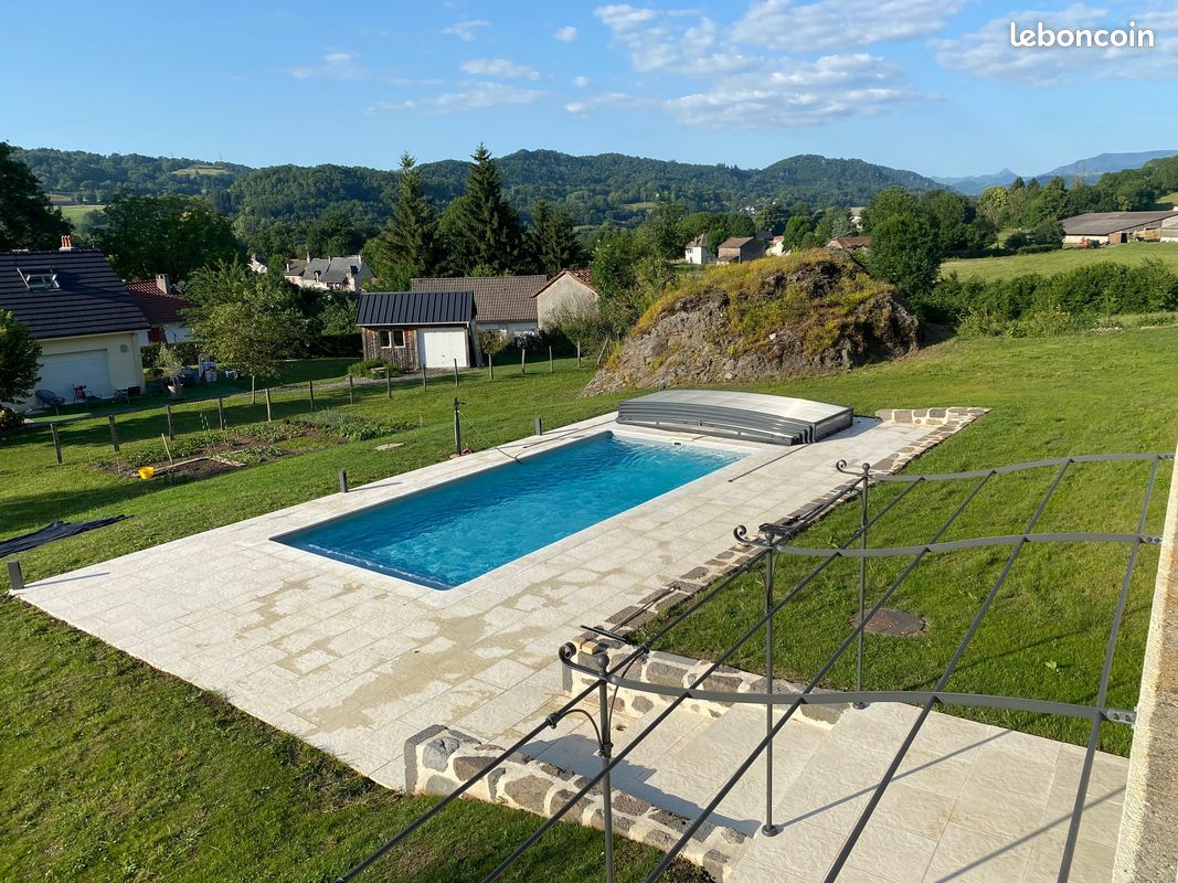 GITE LA BASTIDE EN AUVERGNE 4* avec piscine (image 2)