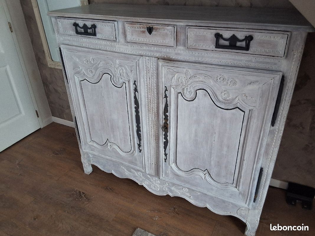 Buffet en bois massif (image 3)