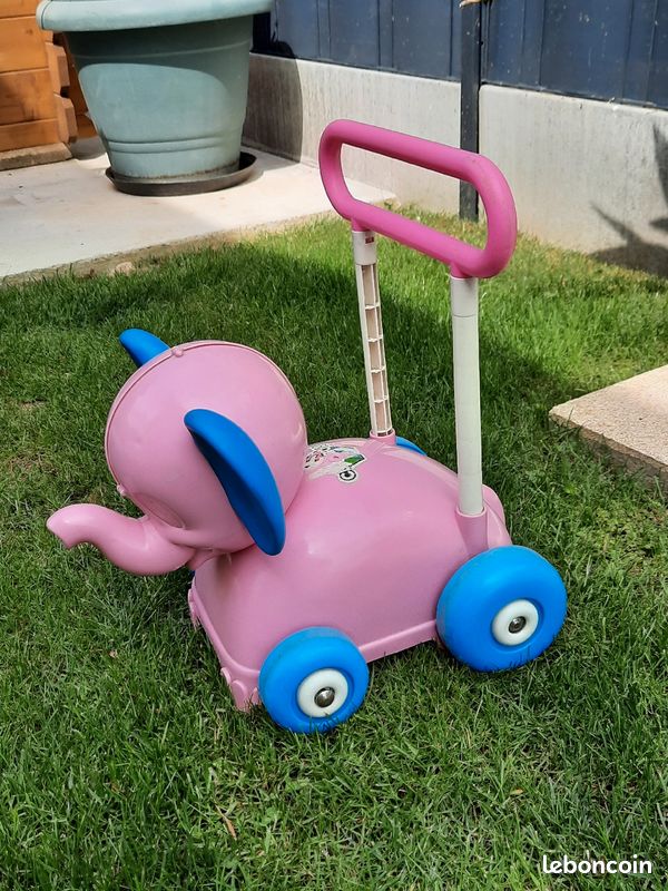 Trotteur élephant Clairbois,bon état, vintage,à chercher à domicile (image 2)