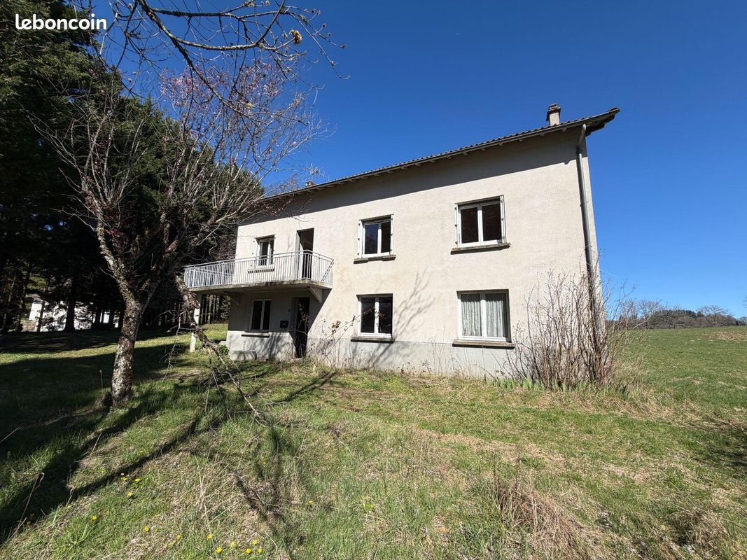 Maison 4 pièces 97 m² · à Latronquière · 97 m² · 126 800 €