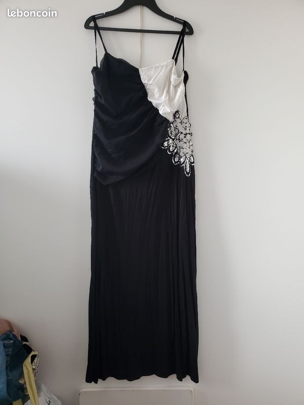 Robe longue de soirée (image 1)