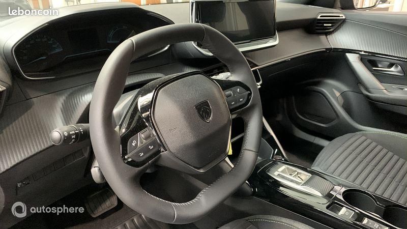 Peugeot 2008 e-2008 136ch Active (image 9)