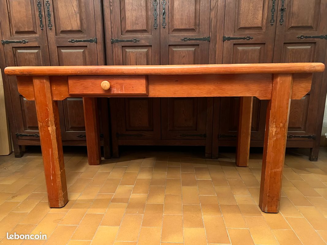 Table de cuisine en bois (image 2)