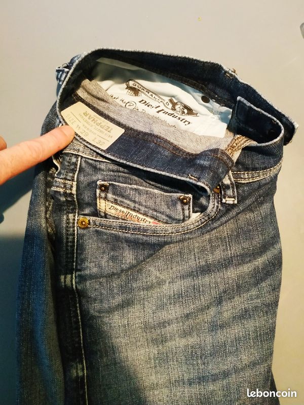 A saisir jeans Diesel homme (image 1)