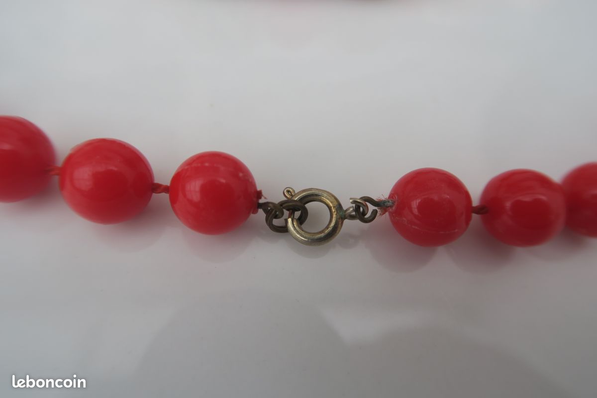 Collier vintage avec perles fantaisie multicoloresCadeau