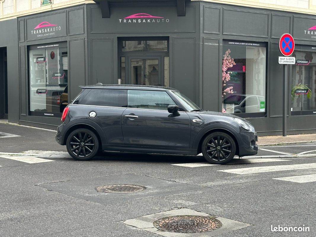 Mini cooper s 2.0 l greenwich / toit ouvrant / apple carplay / pneus avant neuf (image 2)