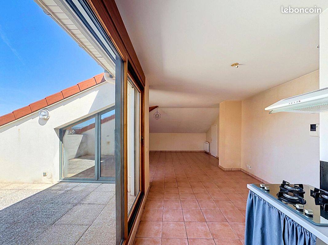 Appartement 2 pièces 83 m² · à Lyon · 83 m² · 345 000 €