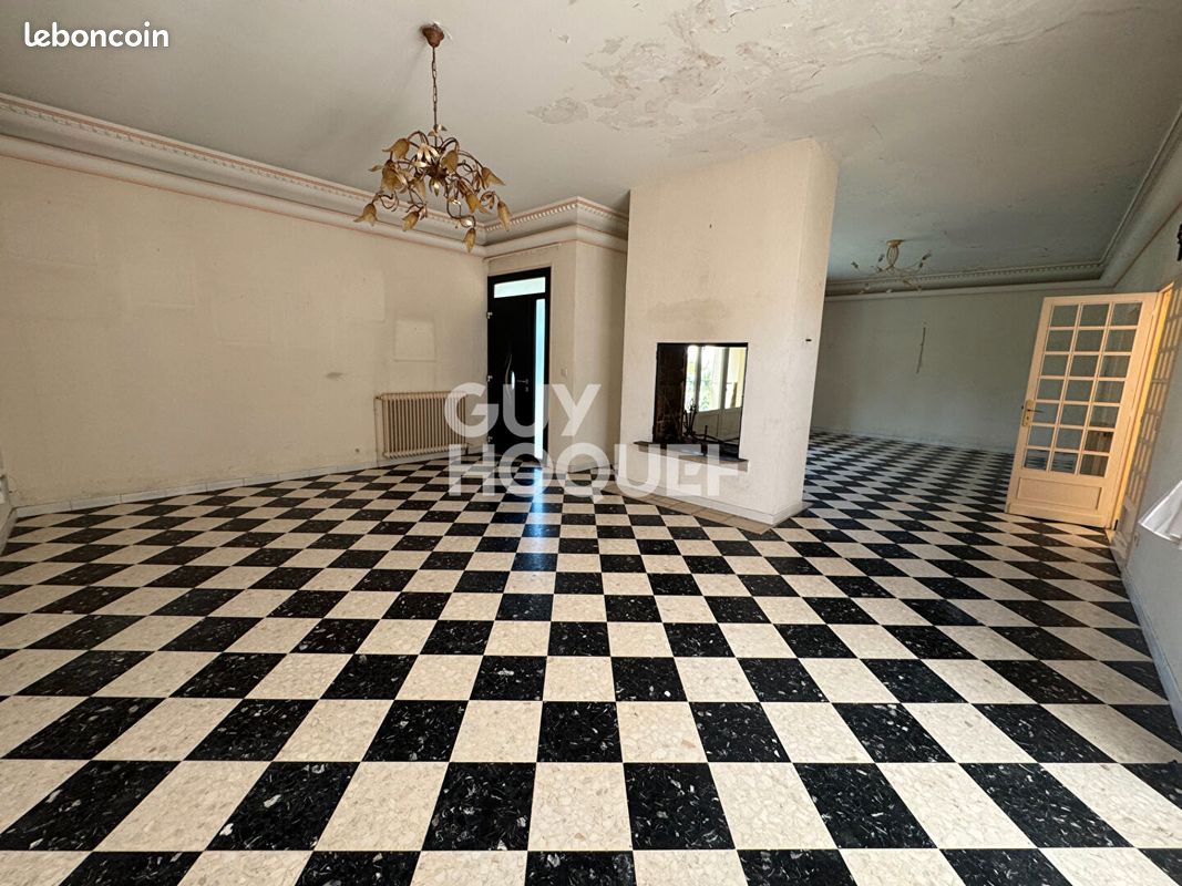 Maison 4 pièces 152 m² · à Estillac · 152 m² · 235 000 €