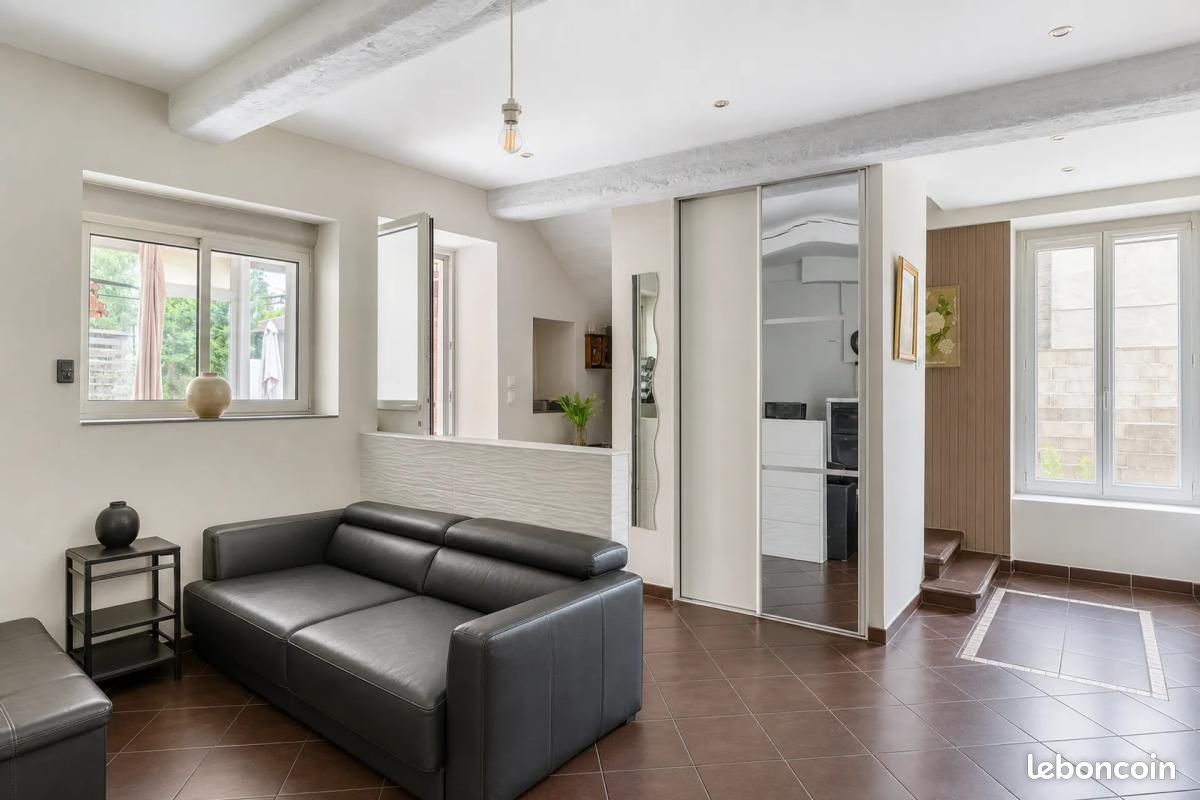 Maison 7 pièces 237 m² (image 3)