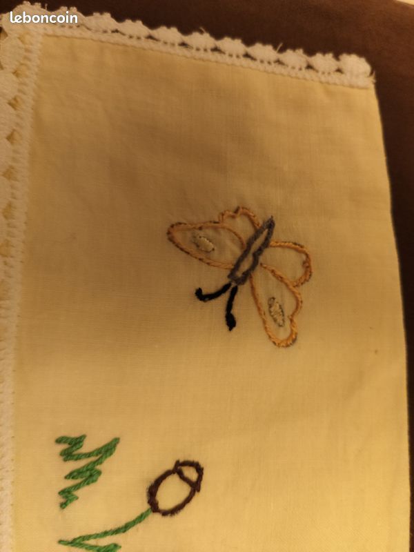 Une pochette serviette en coton jaune que l'on peut personnaliser (image 5)