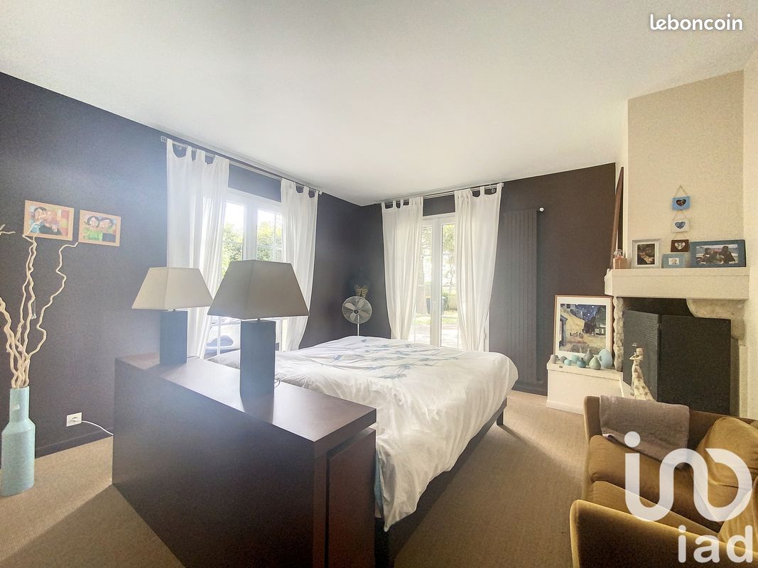 Propriété 5 pièces 145 m² - Rions 33410 (image principale 7)