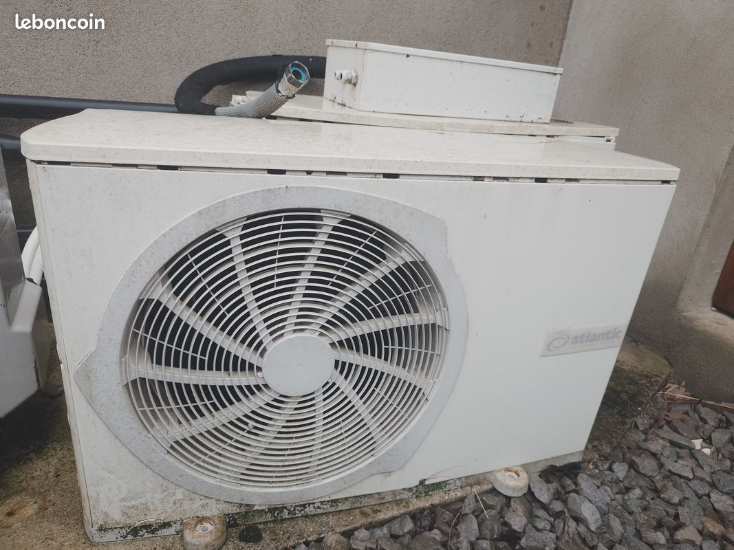 Lot 2 Pompes à chaleur Air/Eau ATLANTIC / CIAT 10kW + Réchauffeur (Déjà démonté) (image 1)
