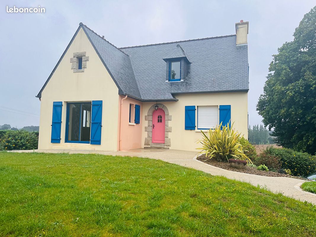 Maison 5 pièces 123 m² · à Plœuc-l'Hermitage · 123 m² · 950 €/mois