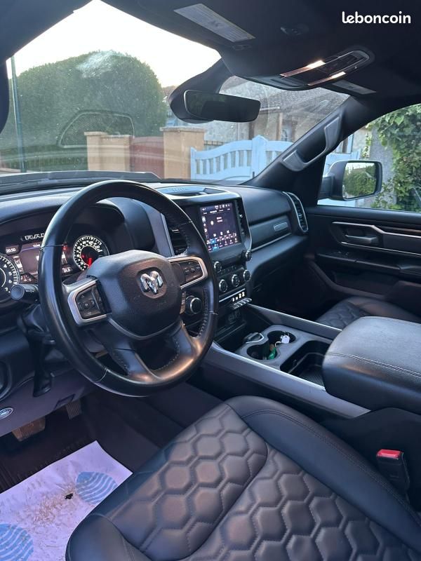 Dodge Ram 5.7 V8 BIG HORN / PAS DE MALUS PRINS STOCK (image 2)
