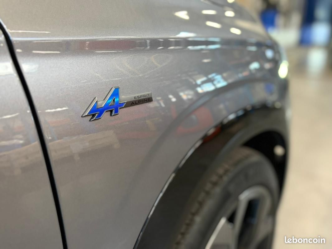 Renault Espace E-Tech hybrid 200 esprit Alpine (image 18)