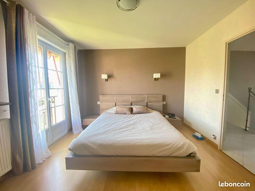 Pavillon 173 m² La Chapelle-Saint-Aubin (image 7)