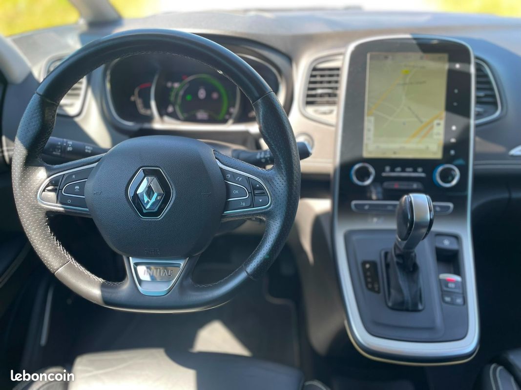 RENAULT SCENIC IV TCe 160 EDC Initiale Paris full options - Garantie 6 mois (image 17)
